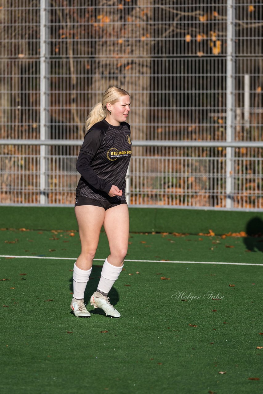 Bild 72 - wBJ VfL Pinneberg2 - Eimsbuttler TV 3 : Ergebnis: 5:0